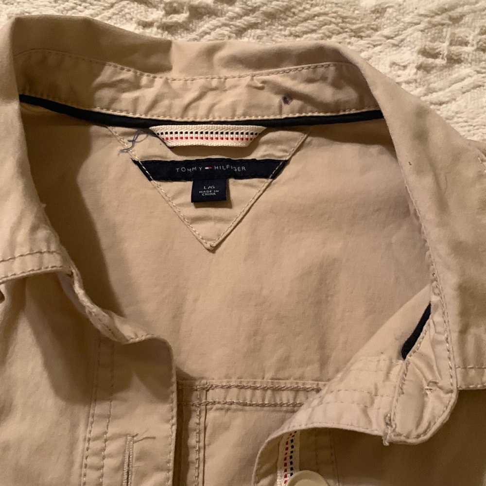 Tommy Hilfiger jacket, size large. Light weight